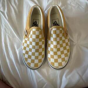 Vans Classic Slip-On Checkerboard Ochre/True White Sneakers US Women 5.0 Men 3.5